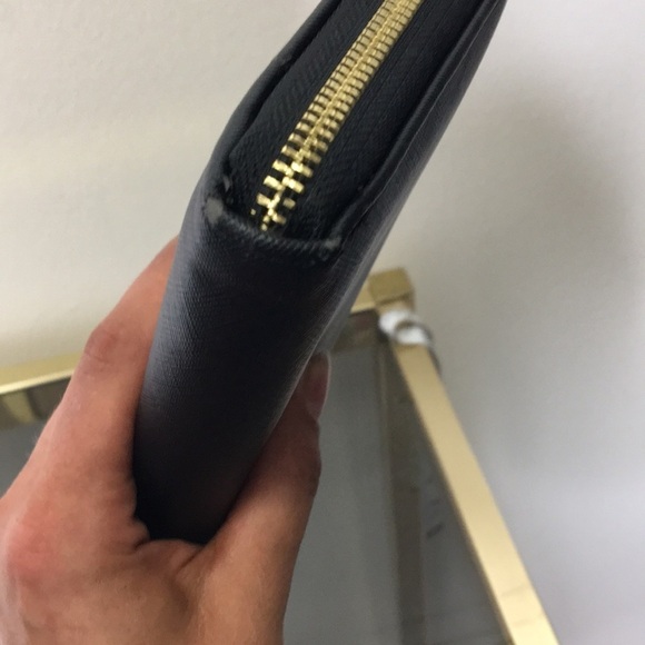 Steve Madden women’s black and gold wallet​ - Picture 11 of 11